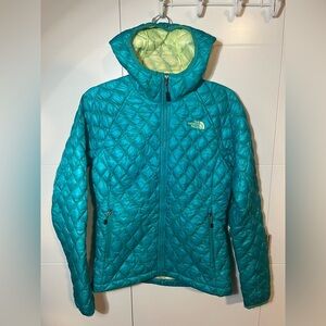 The North Face Thermoball Quilted Jacket with Hood Size Small